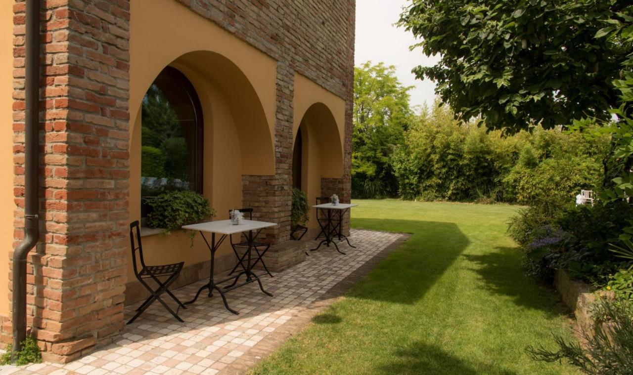 La Trunera Guest House Alessandria Bagian luar foto