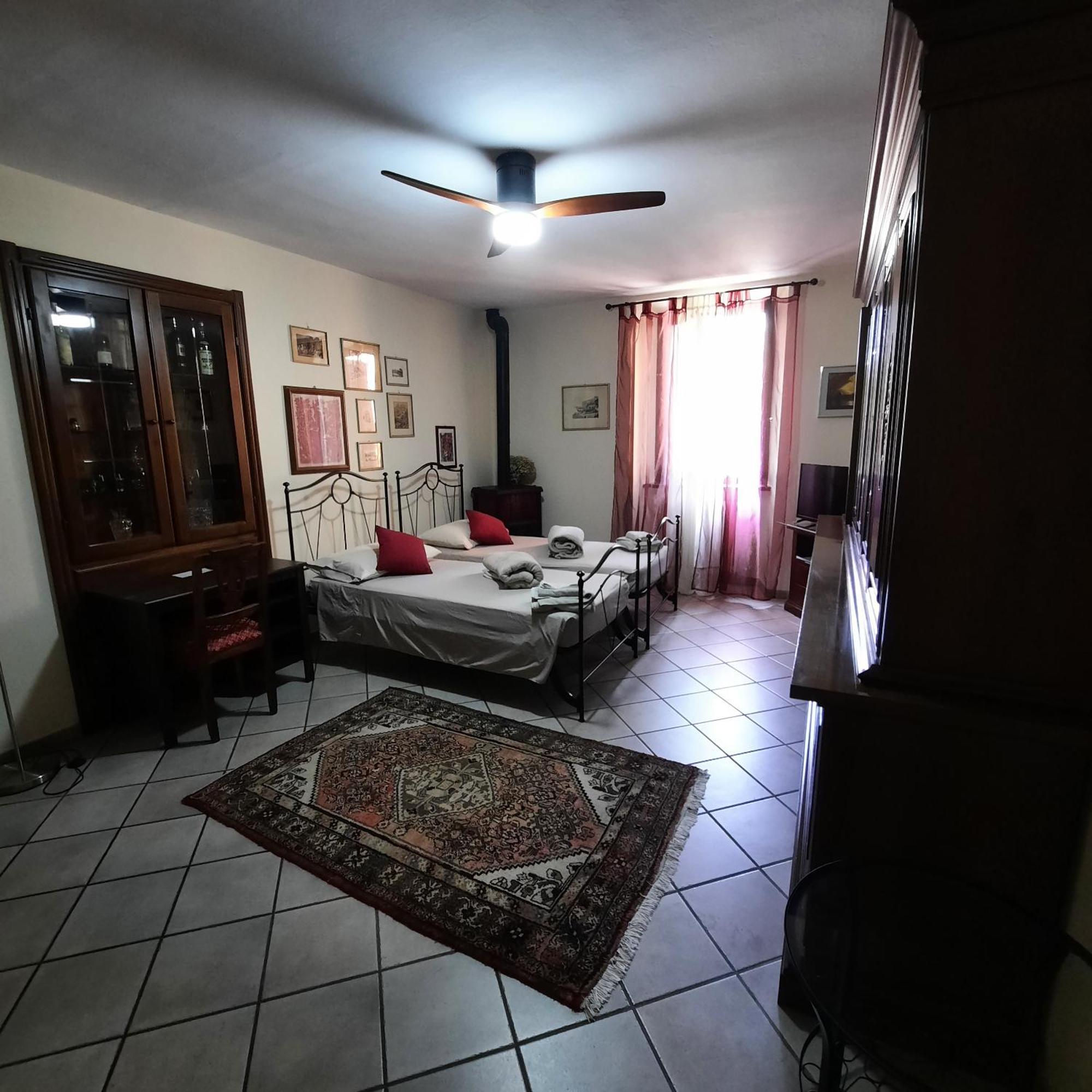 La Trunera Guest House Alessandria Bagian luar foto